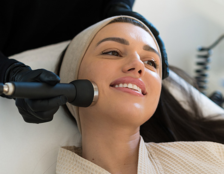 Deluxe HydraFacial